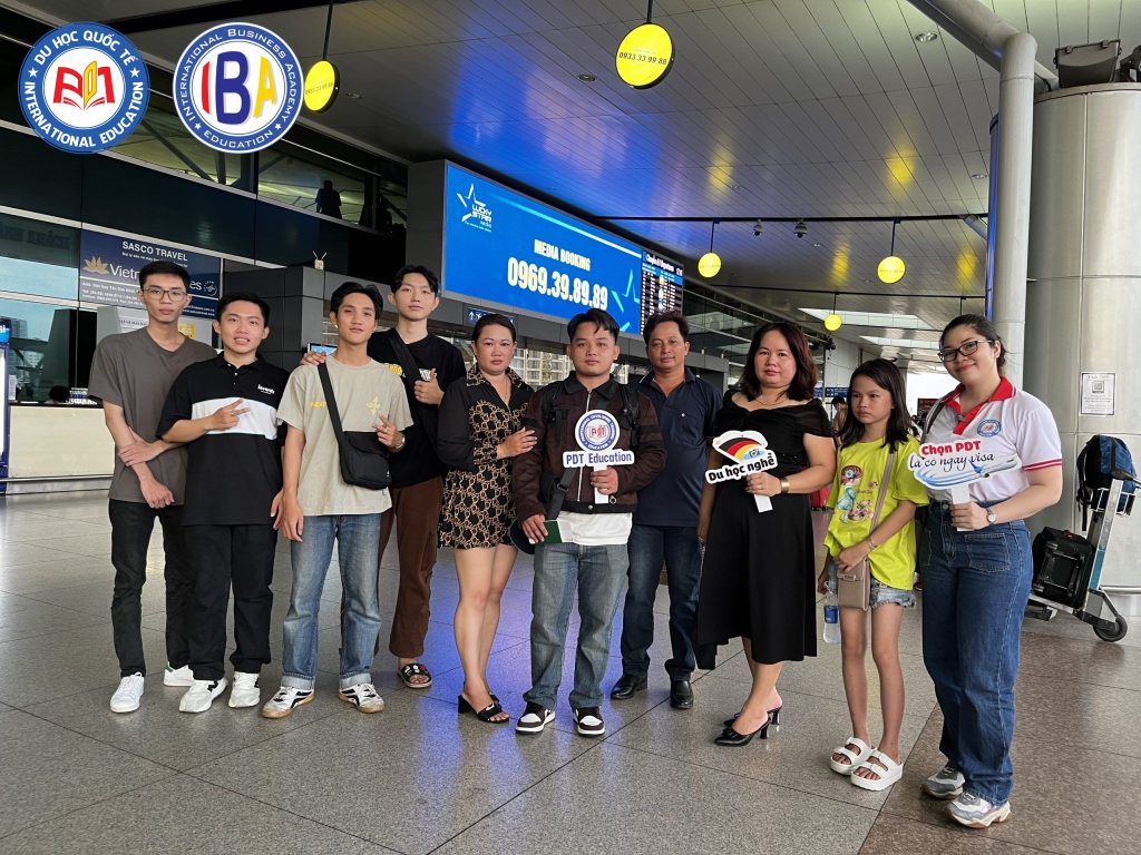 Sang Đức học nghề 