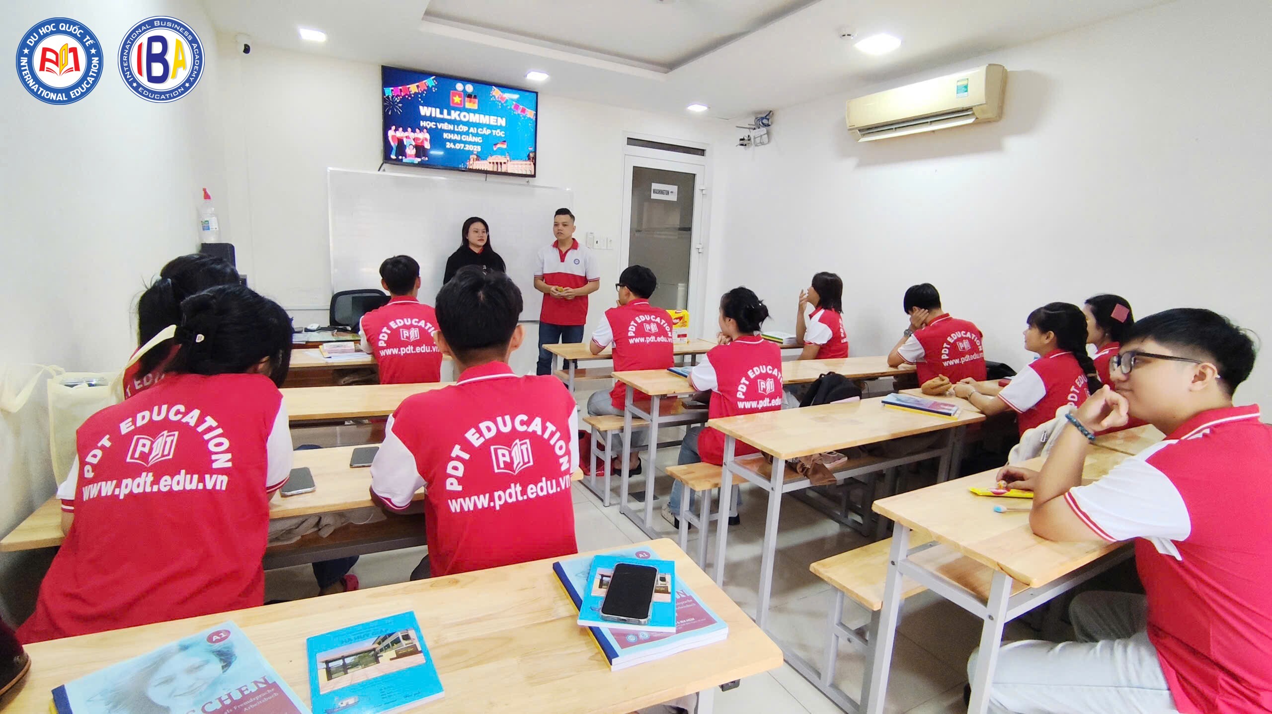 Các lớp dạy học tiếng Đức online hay offline bài bản có lộ trình rõ ràng, giúp bạn học nhanh hơn và tiết kiệm thời gian.