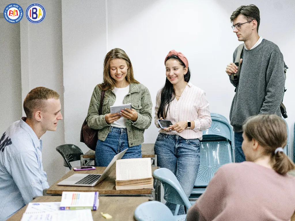 Bằng Tiếng Đức B2 Quan Trọng Thế Nào? Cơ Hội Học Tập Và Làm Việc Tại Đức 10 Tiếp xúc thường xuyên với tiếng Đức và giao tiếp thực tế