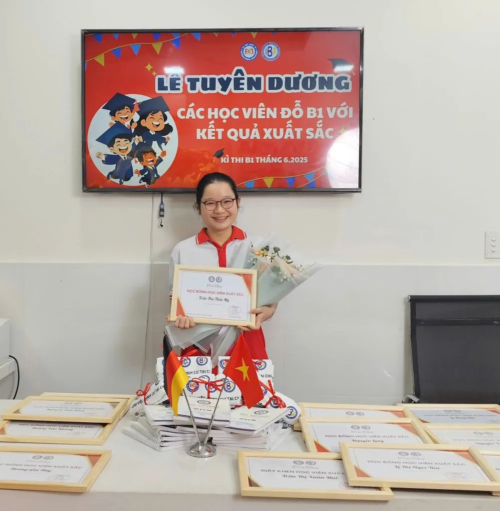 🎉Từ Tay Cầm Visa Đến Gót Chân Chạm Phi Trường: Hành Trình 6 Tiếng Thần Tốc! 🚀 20 532332783 122133935174870180 5516628909490464433 n