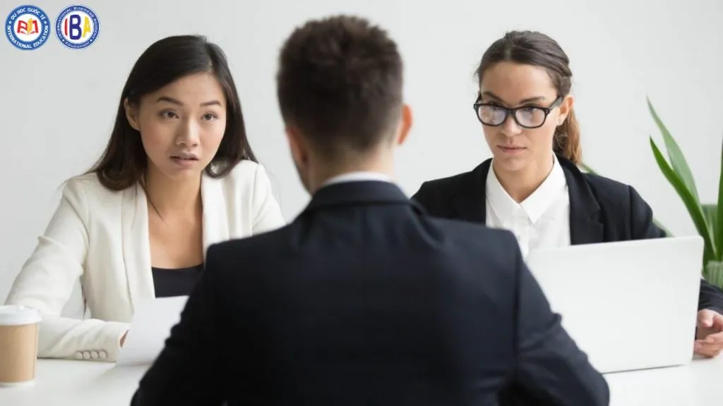 Khái niệm và vai trò thực tế Khái niệm và vai trò thực tế