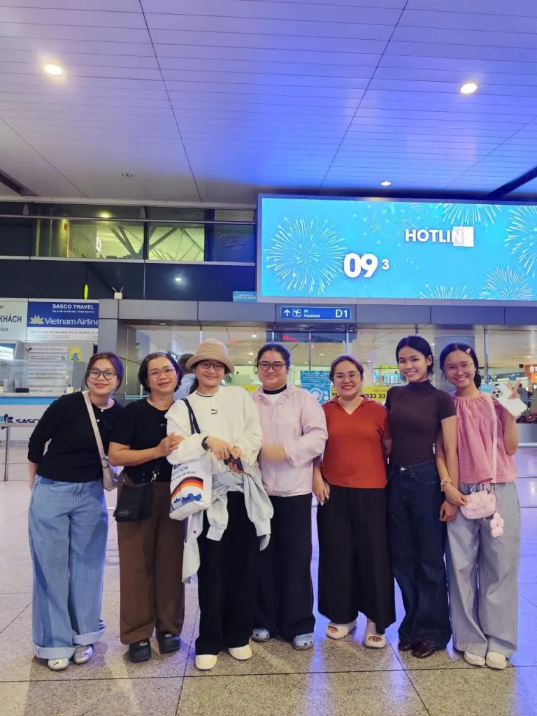 🎉Từ Tay Cầm Visa Đến Gót Chân Chạm Phi Trường: Hành Trình 6 Tiếng Thần Tốc! 🚀 22 z7731303451453 65c789b3244ec53b1c8d584c42351d81