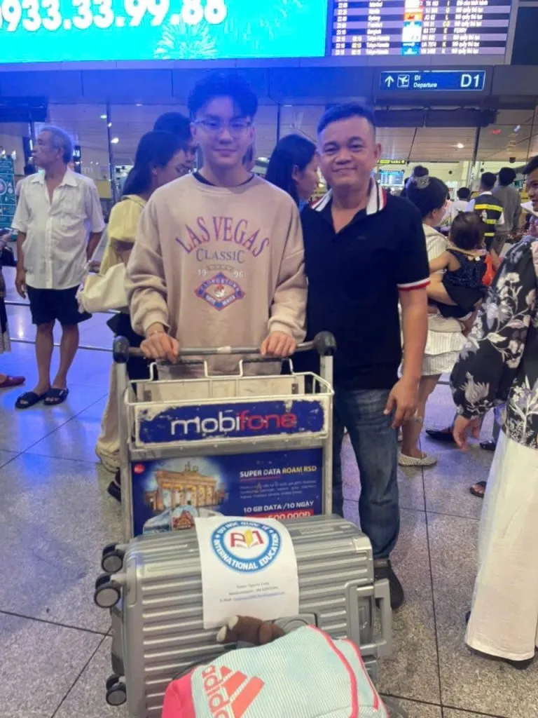 ✈️ Hành Trình Mới Của Nguyễn Long & Minh Tuấn ✈️ 23 z7792222515952 5bc0f4465a8bfdd38b91f4edcaf1734d