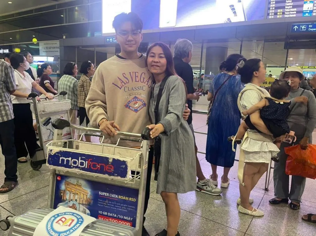 ✈️ Hành Trình Mới Của Nguyễn Long & Minh Tuấn ✈️ 25 z7792222981108 39f771512084ff2615625ab8c80232cc