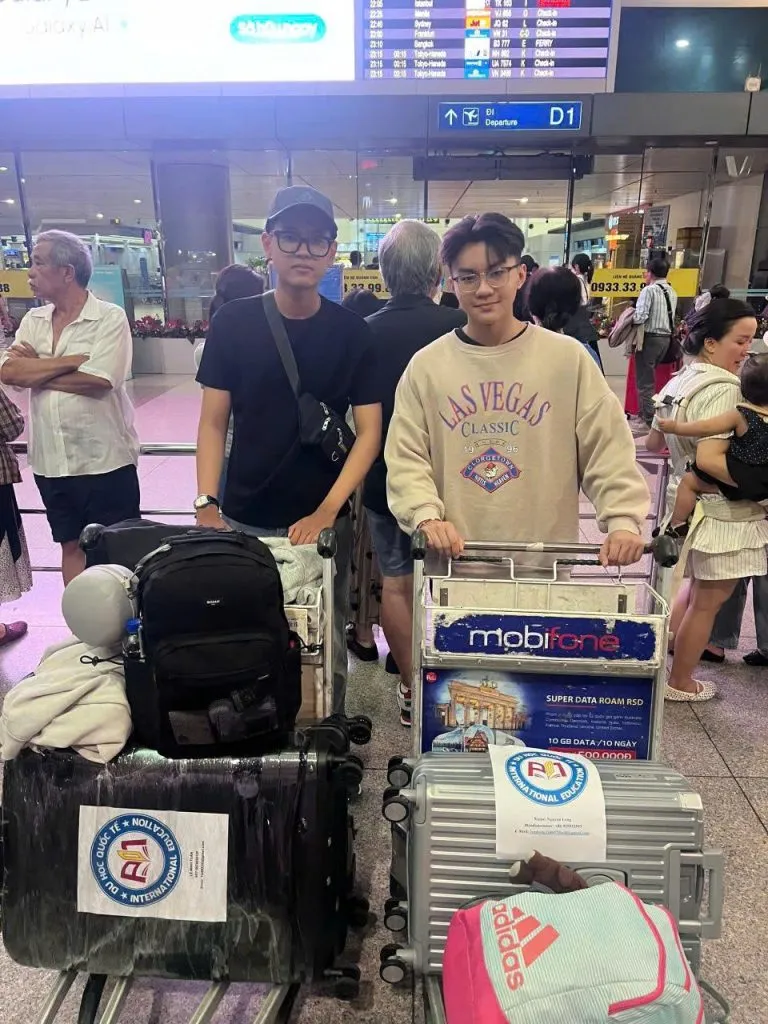 ✈️ Hành Trình Mới Của Nguyễn Long & Minh Tuấn ✈️ 26 z7792223035495 b7d27a89438ca96abba2ce1f34039cd1