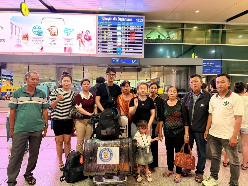 ✈️ Hành Trình Mới Của Nguyễn Long & Minh Tuấn ✈️ 28 z7792223260530 220dac542c65c331b16bb253824d9270