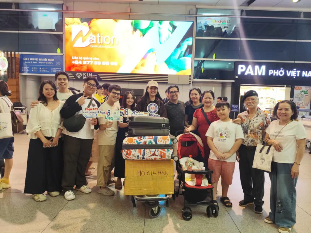 ✈️ Mang Theo Ước Mơ – Cất Cánh Đến Đức! 12 1783484217322 8731400940460195894 g3167007794793500137 2c1b34604fab099df3e0ecfa7a6af030 1